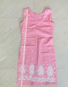 Elegant Pink Embroidered Kurta