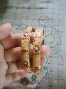 Golden Bangles (Set of 2)