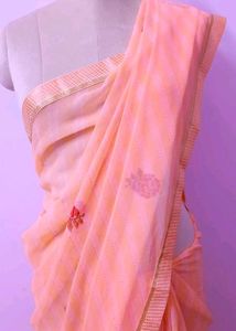 Peach Floral Saree😍👌