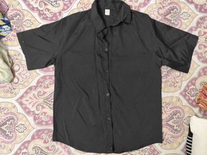 Black Short Sleeve Collared Shirt