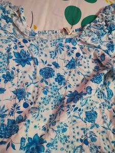 Chic Blue Floral Puff Sleeve Dress