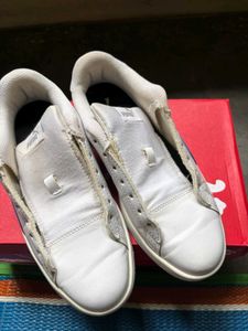 Puma sneakers with heels