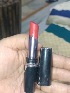 Huda Beauty Lip Contour With Avon Shade Stick