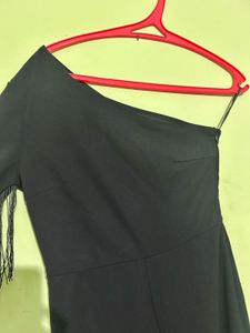 Chic Black One-Sleeve Fringe Jumpsuit