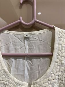 Elegant White Chikankari Kurta