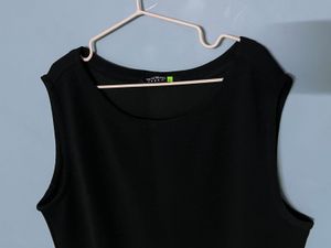 Classic Black Sleeveless Midi Dress