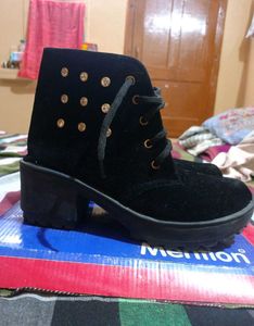 Stylish Black Suede Ankle Boots for Women