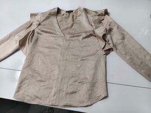 Stylish Ruffled Sleeve Top