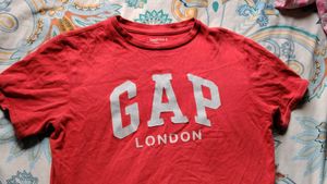 GAP London Red T-Shirt