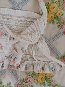 Tied Halter Beachy Top🐚🌊