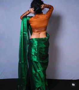 Elegant Emerald Green raga tissue Saree