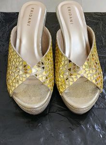 Beautiful Party Golden Heels