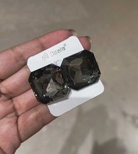 Set of 2 Sparkling Gemstone Stud Earrings