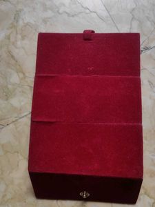 Red Velvet Earings Organizer Box