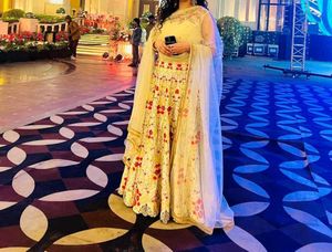Lehenga Blouse With Dupatta