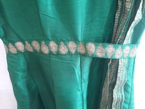 Gorgeous  Green Gown💚