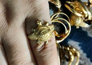 20 collectable turtle small rings