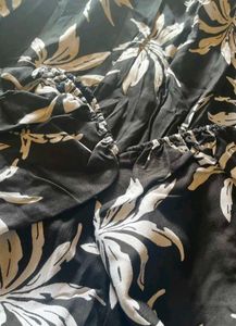 Chic Black &amp; White Floral Mini Dress
