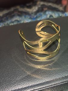 Elegant Gold Cuff Bracelet