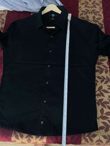 Uniqlo Classic Black Men's Button-Up Shirt
