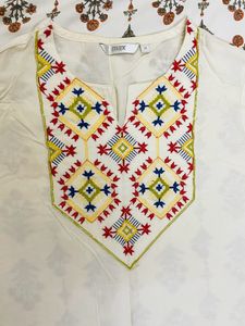 Thread Work Off White Cotton Kurta-MAX