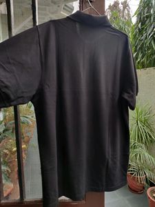 BLACK POLO TSHIRT
