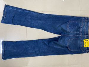 Cross Stylish Bootcut Jeans