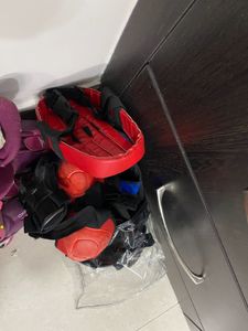 Skates