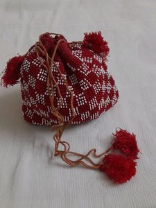 Red Potli