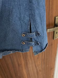 Stylish Blue Denim Skirt with Checkered Elastic Wa