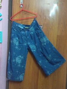 Women Blue Jeans Floral Print Loose Fit Culottes