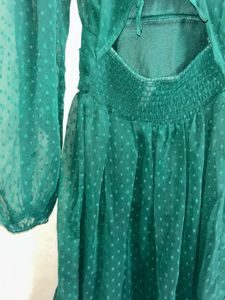 Chic Green Off-Shoulder back tie Dress