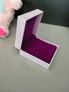 CaratLane Jewelry Box