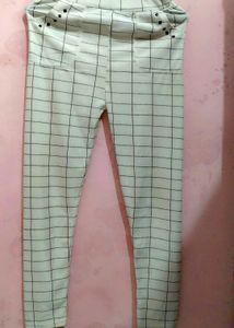 Chic Plaid Trousers or jeggings