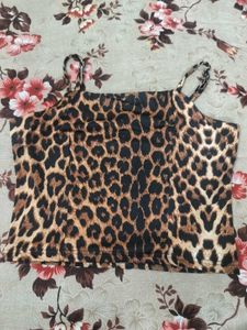 Leopard Print Spaghetti Strap Crop Top