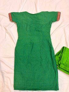 Traditional style kurti set