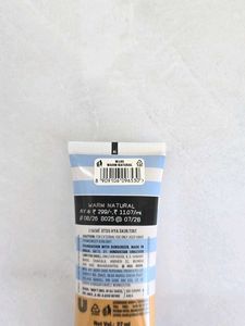Lakme 9 to 5 Hya Skin Tint - Natural Fresh Glow