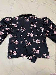 Chic Floral Print Tie-Front Blouse