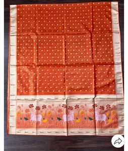 tissue muniya border with pichwai print duppata