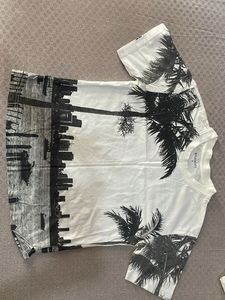 women’s Graphic T-Shirt