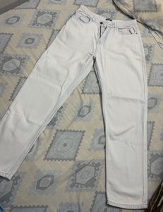 Graphic Tank Top With Jeans Combo