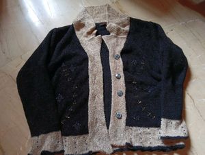 Stylish Women's Black & Tan Cardigan