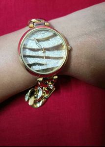 Stylish Gold Chain Watch