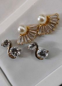 Elegant Pearl and Crystal Earrings Set