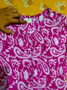 Beautiful Pink Paisley Print Kurta