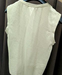 Men's Textured Sleeveless T-Shirt