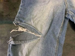 Distressed Wide Leg Jeans