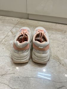white pink shoes