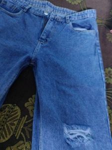 Distressed Wide Leg Jeans