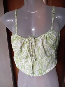 Green &amp; White Swirl Print Crop Top